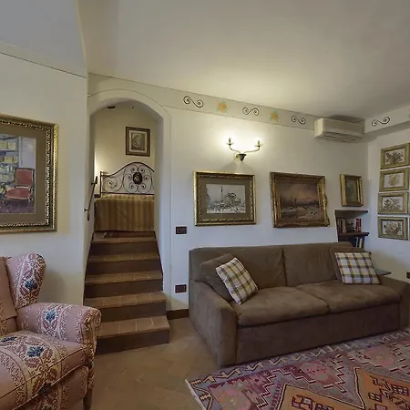 Castelletto Di Montebenichi Aparthotel